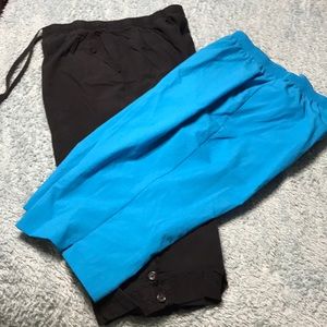 Two pair of capris xl